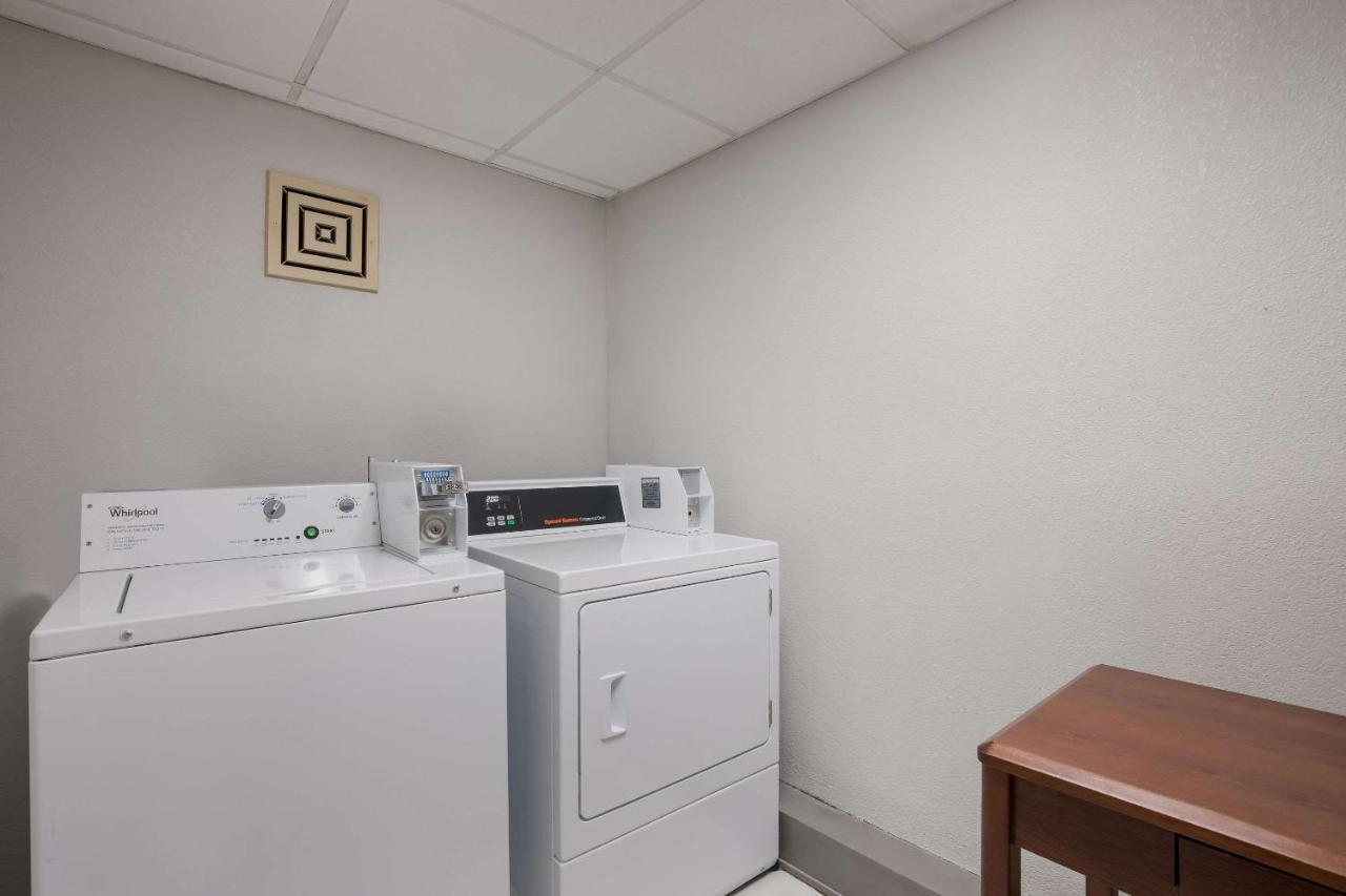 Quality Inn 乔利埃特 外观 照片